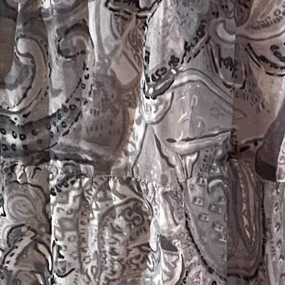 Talbots Cotton Gray, White Boho Paisley Sleeveless V-Neck Blouse, Ruffle Hem, 1X - Picture 6 of 12